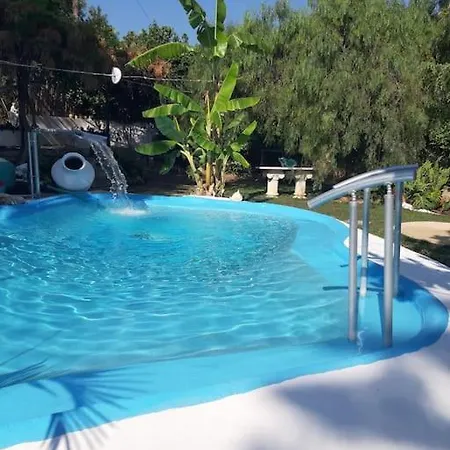 In Paradise Zipárion