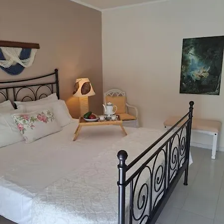 In Paradise Zipárion